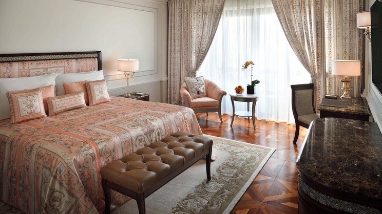 Deluxe Versace Room City View